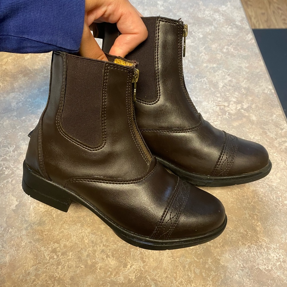 Girls Moretta Riding Boots Size 2